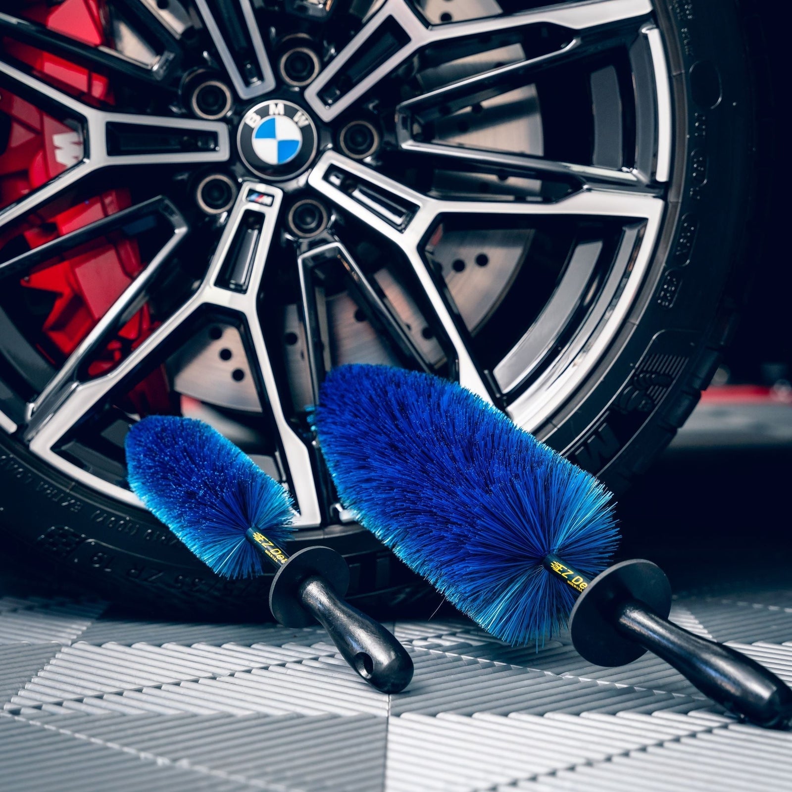 How To Clean Wheels and Tyres