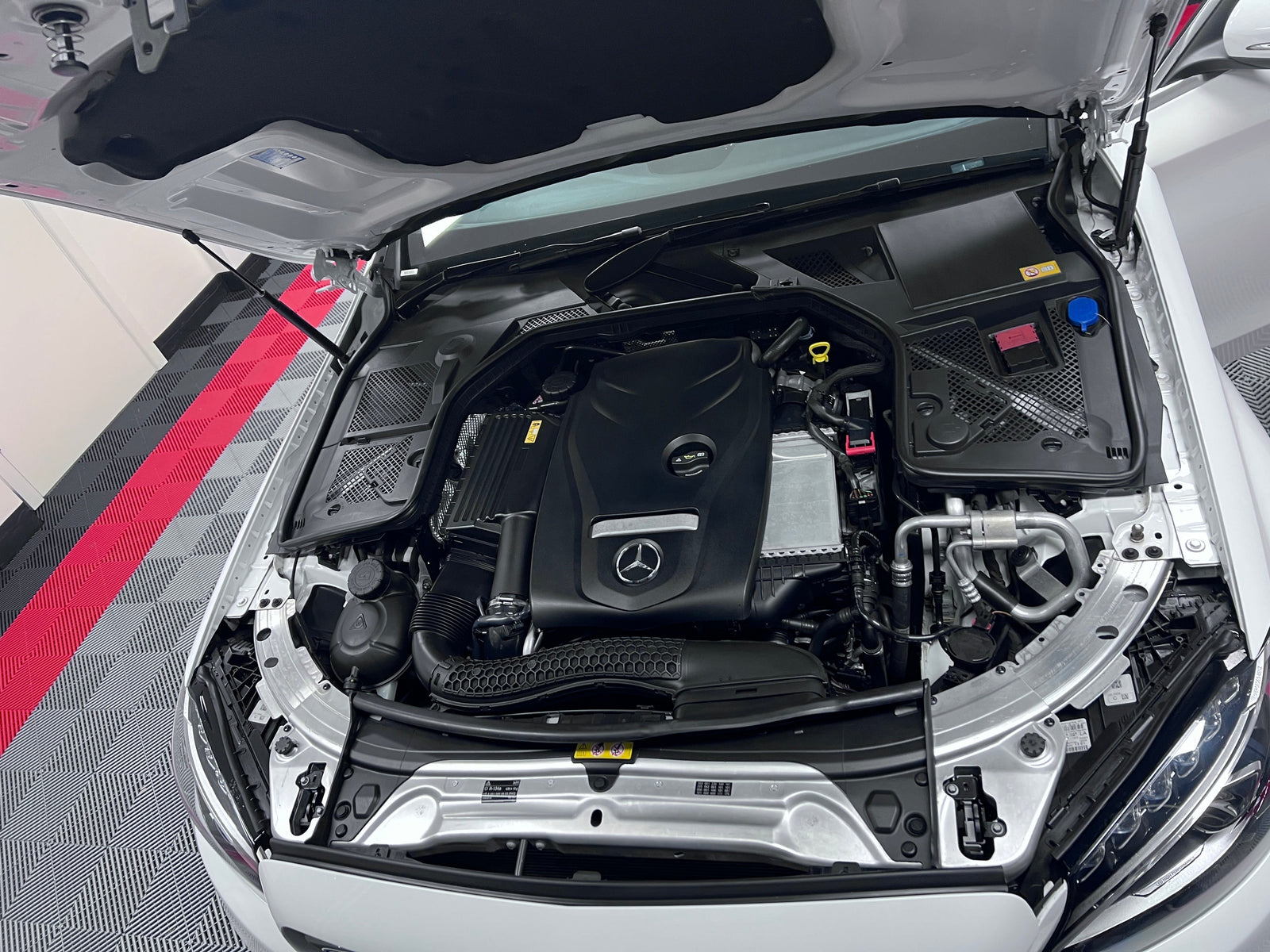 How to clean a car engine bay safely - step by step guide