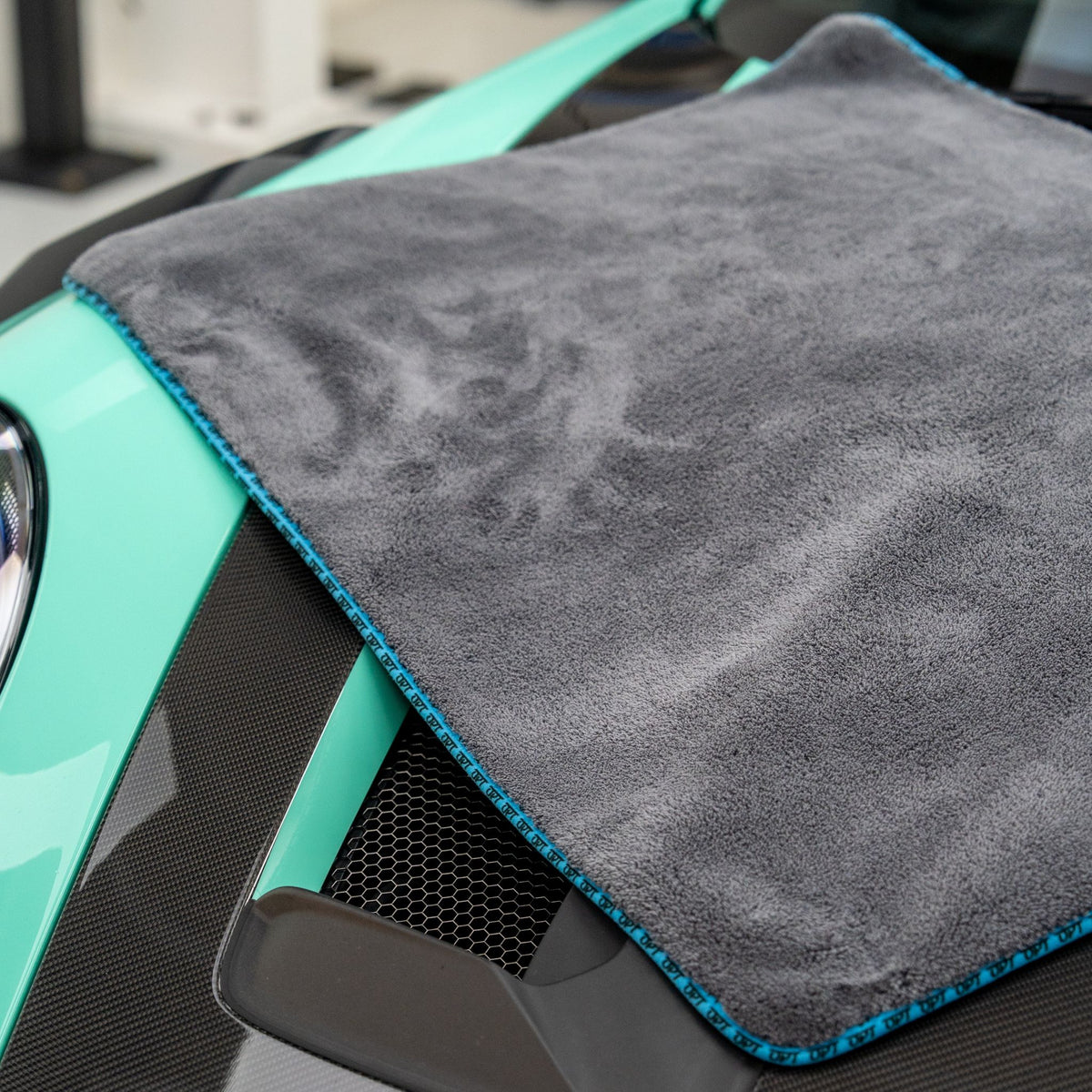 Optimum Pro Plush Microfiber Drying Towel 1300GSM