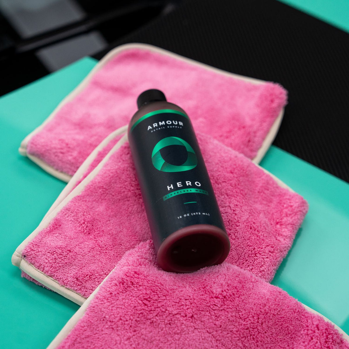 ARMOUR Hero Rinseless Wash Kit | Double Flip Towels
